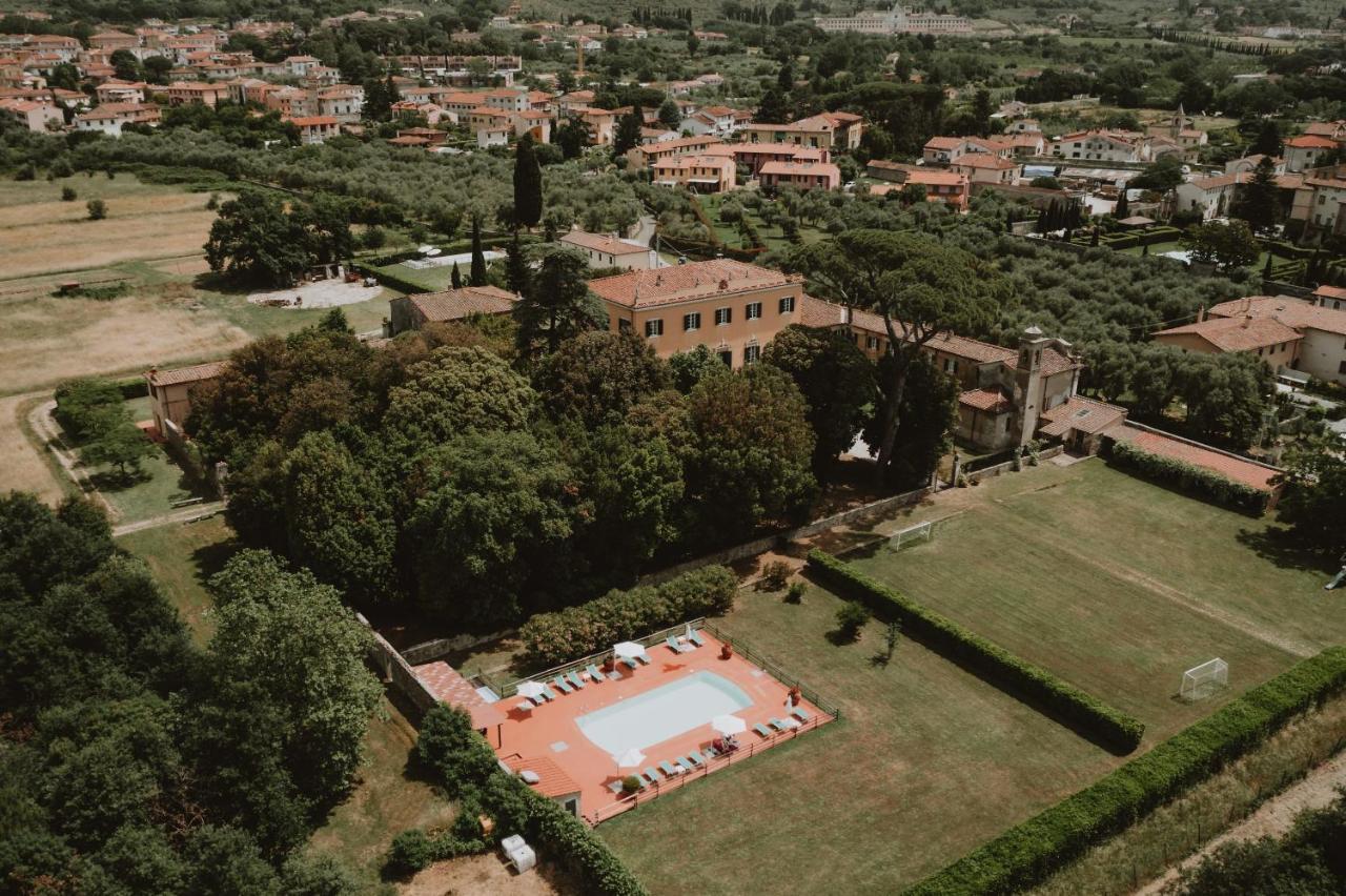 Agriturismo Villa Rosselmini กาลชี ภายนอก รูปภาพ