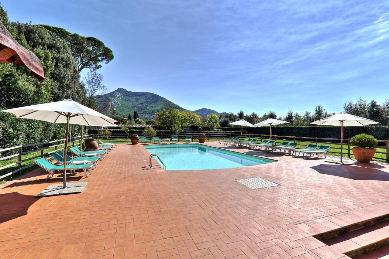 Agriturismo Villa Rosselmini กาลชี ภายนอก รูปภาพ
