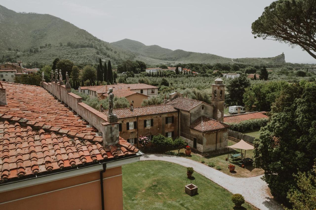 Agriturismo Villa Rosselmini กาลชี ภายนอก รูปภาพ