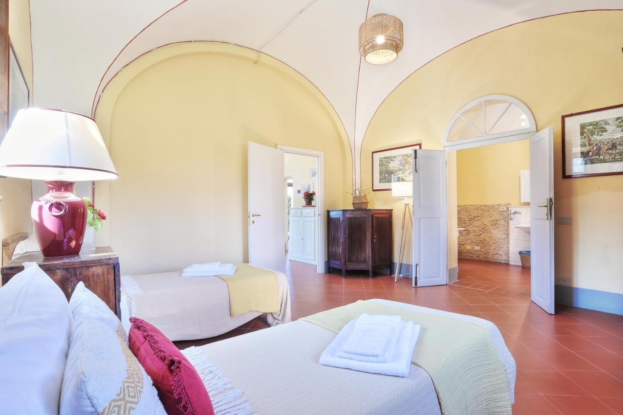 Agriturismo Villa Rosselmini กาลชี ภายนอก รูปภาพ