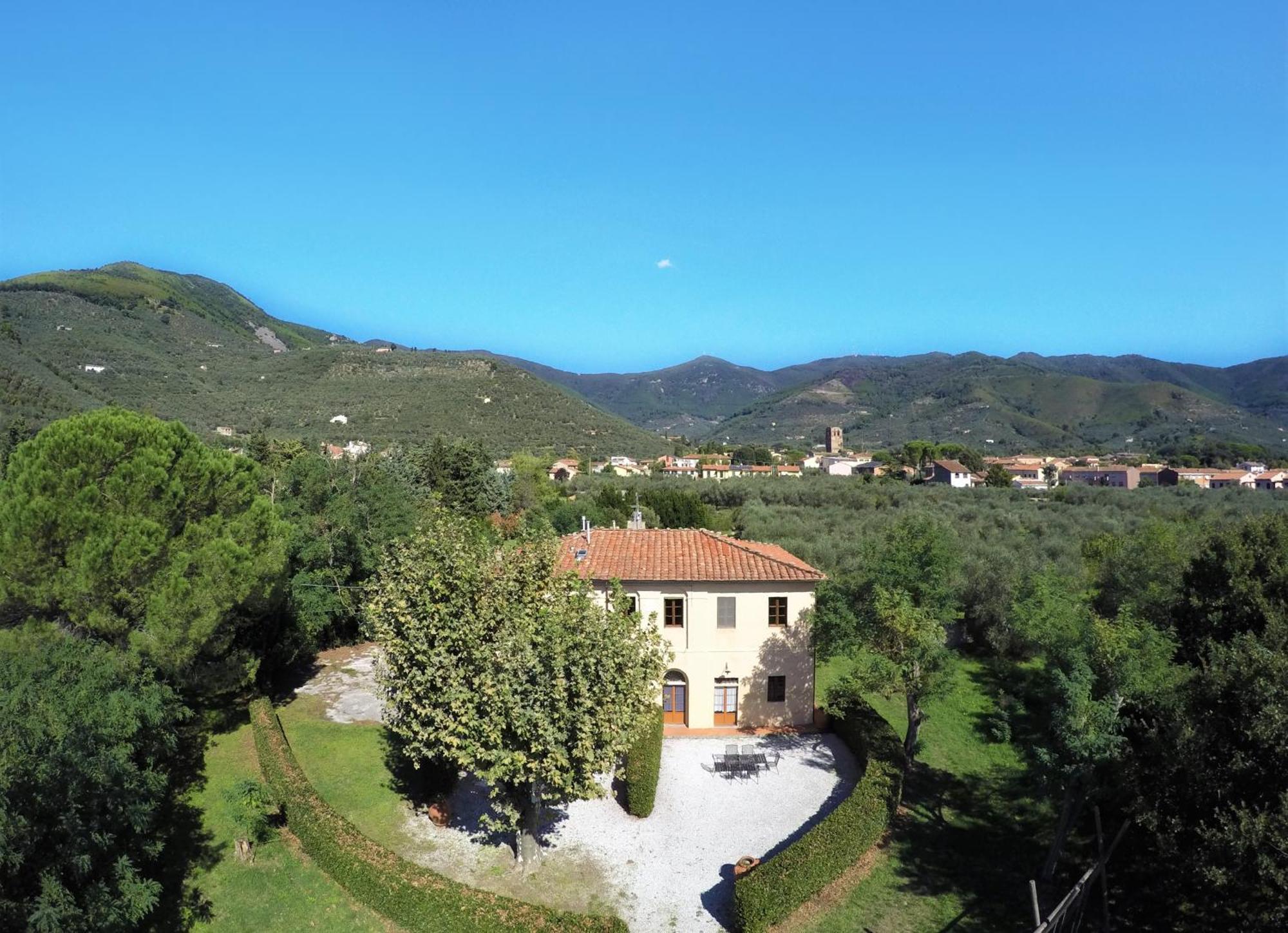 Agriturismo Villa Rosselmini กาลชี ภายนอก รูปภาพ